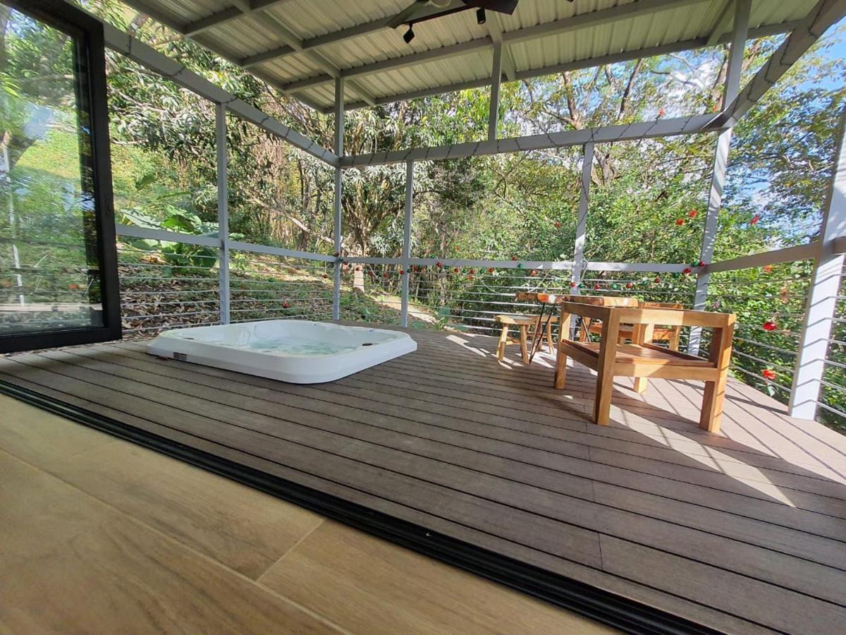 Nangu Lodge Samara Ngoại thất bức ảnh