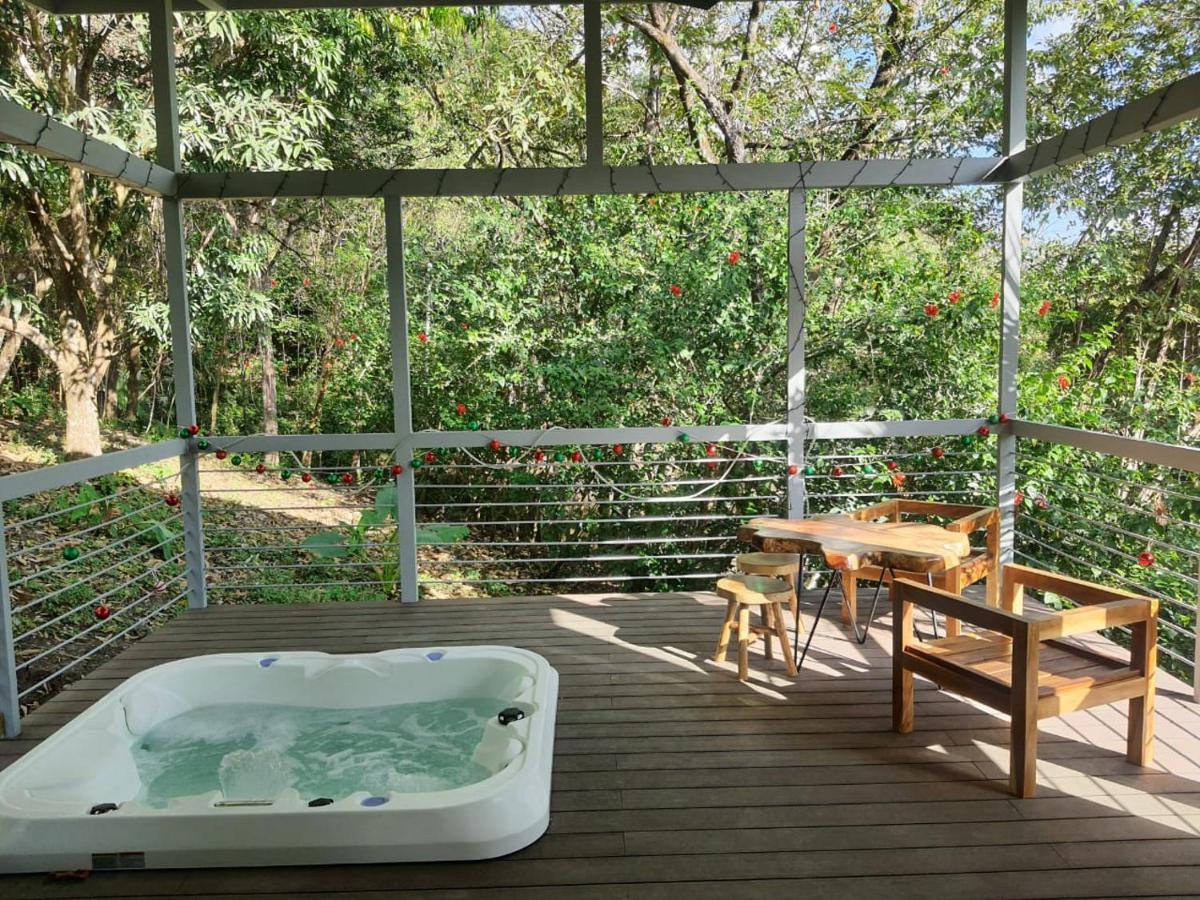 Nangu Lodge Samara Ngoại thất bức ảnh